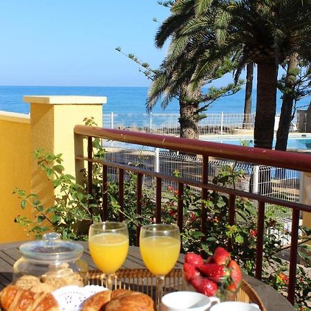 Apartamento En "Belbedere In" Denia A 10 Metros De La Playa Exterior foto